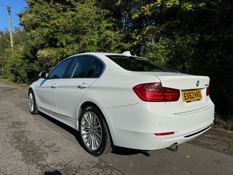 BMW 3 Series 2.0 320d Luxury Saloon 4dr Diesel Auto Euro 5 (s/s) (184 ps)
