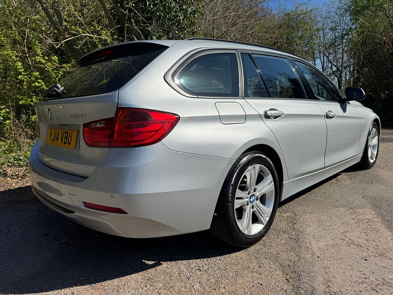 BMW 3 Series 2.0 320i Sport Touring 5dr Petrol Manual Euro 6 (s/s) (184 ps)