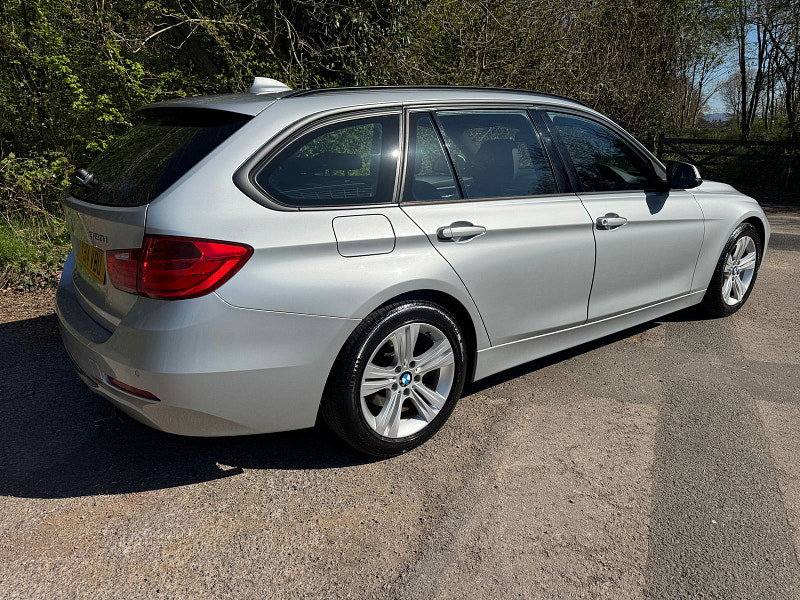 BMW 3 Series 2.0 320i Sport Touring 5dr Petrol Manual Euro 6 (s/s) (184 ps)