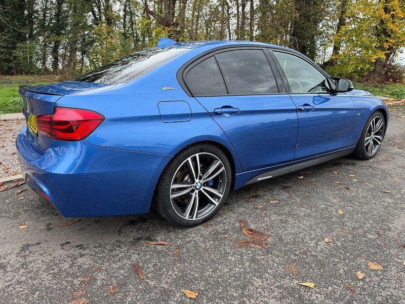 BMW 3 Series 2.0 330e 7.6kWh M Sport Saloon 4dr Petrol Plug-in Hybrid Auto Euro 6 (s/s) (252 ps)