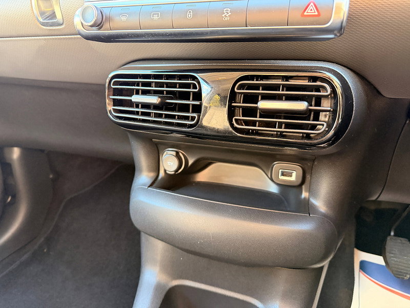 Citroen C4 Cactus 1.2 PureTech Feel Hatchback 5dr Petrol Manual Euro 6 (s/s) (110 ps)