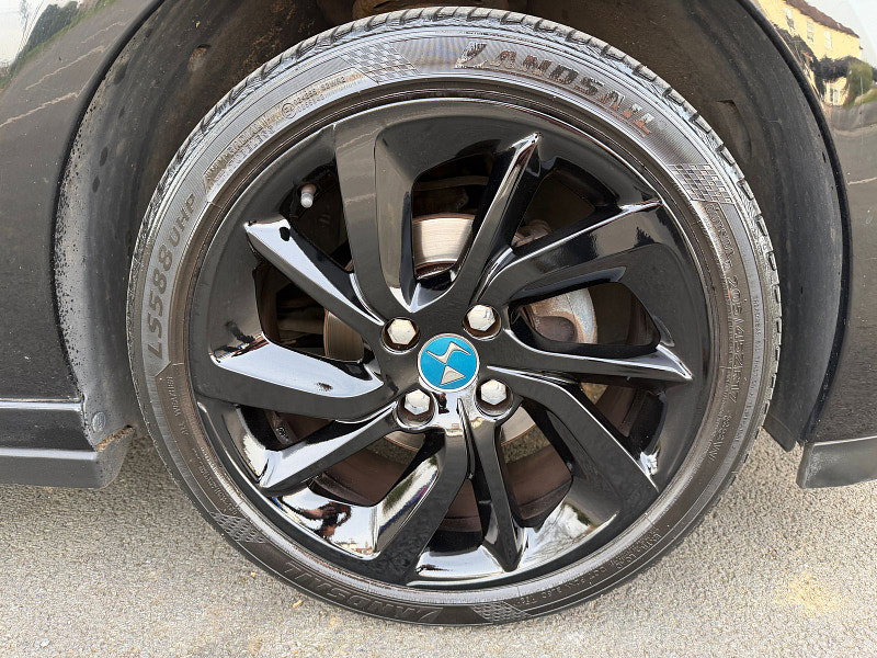 DS Automobiles DS 3 1.6 BlueHDi Prestige Hatchback 3dr Diesel Manual Euro 6 (s/s) (120 ps)