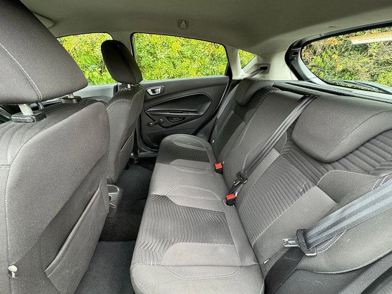 Ford Fiesta 1.0 Zetec Hatchback 5dr Petrol Manual Euro 5 (s/s) (80 ps)
