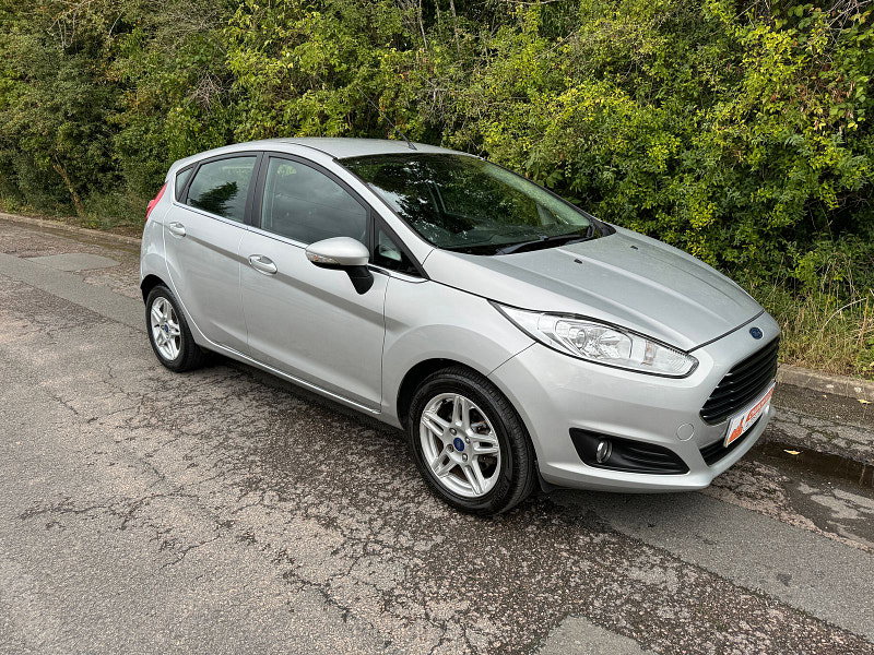 Ford Fiesta 1.0 Zetec Hatchback 5dr Petrol Manual Euro 5 (s/s) (80 ps)