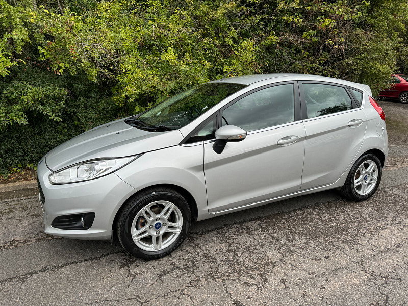 Ford Fiesta 1.0 Zetec Hatchback 5dr Petrol Manual Euro 5 (s/s) (80 ps)