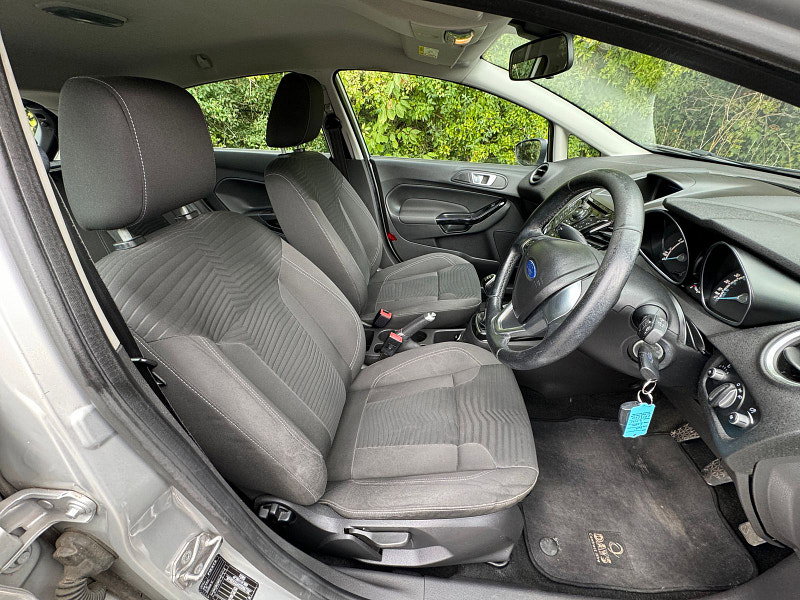 Ford Fiesta 1.0 Zetec Hatchback 5dr Petrol Manual Euro 5 (s/s) (80 ps)