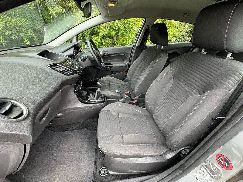 Ford Fiesta 1.0 Zetec Hatchback 5dr Petrol Manual Euro 5 (s/s) (80 ps)