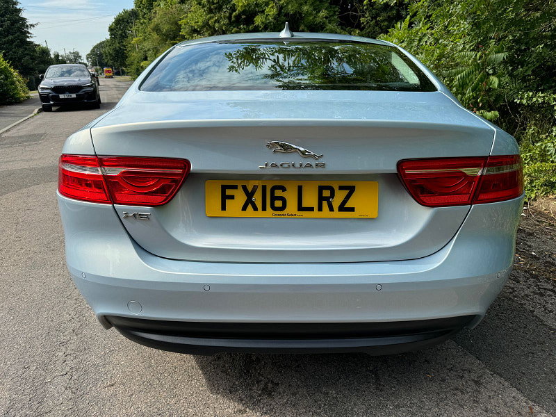 Jaguar XE 2.0d Portfolio Saloon 4dr Diesel Auto Euro 6 (s/s) (163 ps)