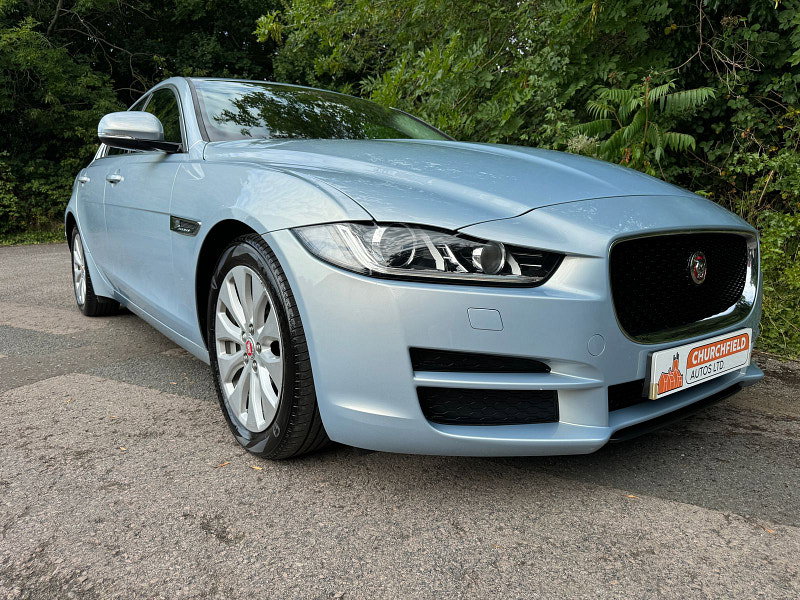Jaguar XE 2.0d Portfolio Saloon 4dr Diesel Auto Euro 6 (s/s) (163 ps)