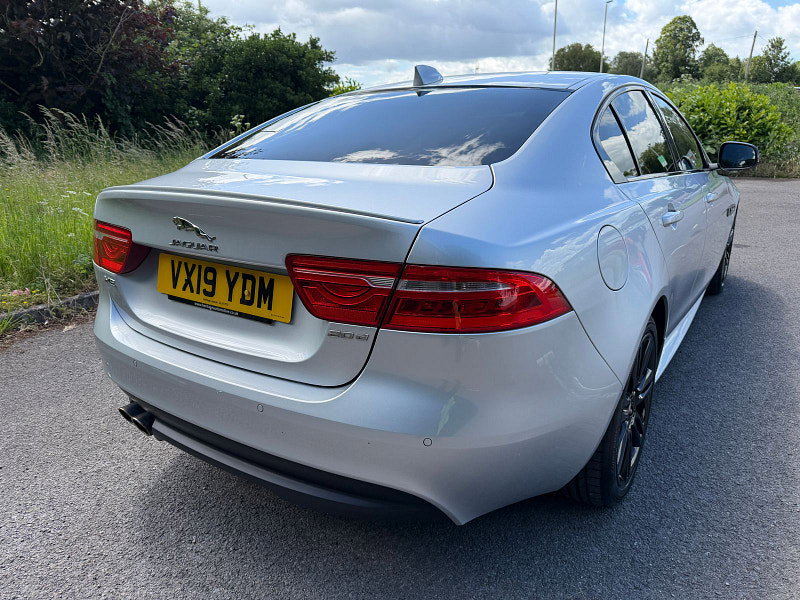 Jaguar XE 2.0d R-Sport Saloon 4dr Diesel Auto Euro 6 (s/s) (180 ps)