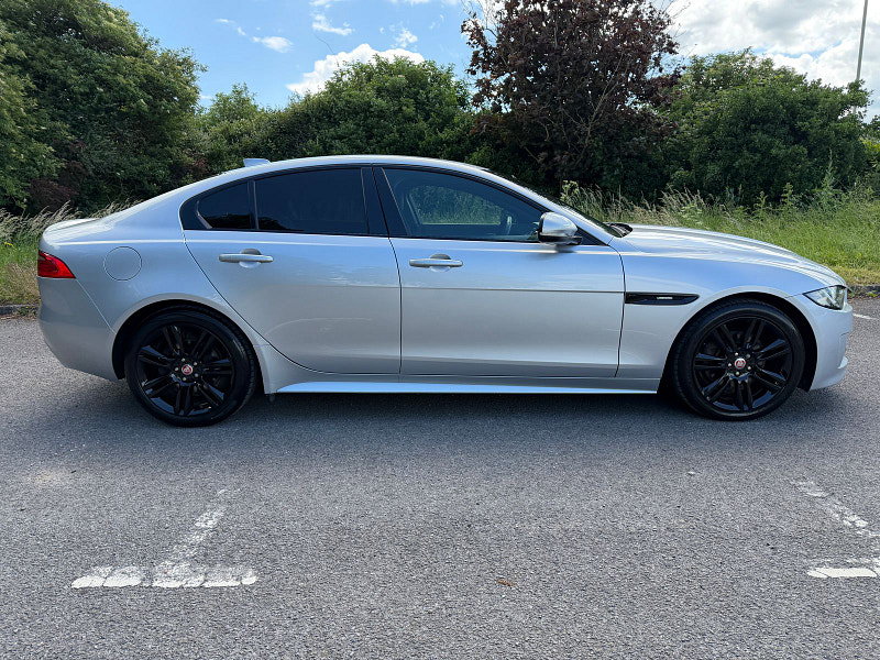 Jaguar XE 2.0d R-Sport Saloon 4dr Diesel Auto Euro 6 (s/s) (180 ps)