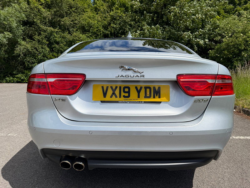 Jaguar XE 2.0d R-Sport Saloon 4dr Diesel Auto Euro 6 (s/s) (180 ps)