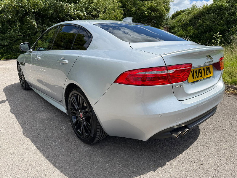 Jaguar XE 2.0d R-Sport Saloon 4dr Diesel Auto Euro 6 (s/s) (180 ps)