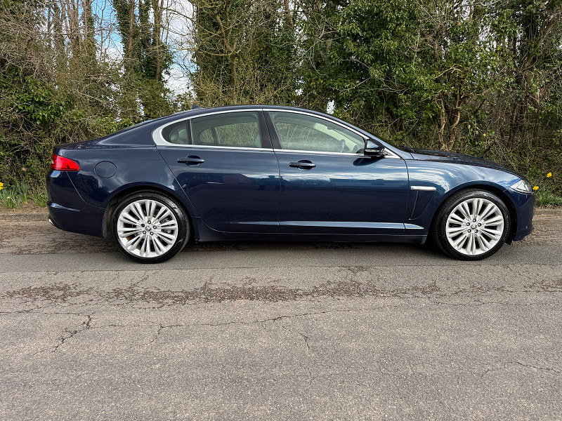 Jaguar XF 2.2d Portfolio Saloon 4dr Diesel Auto Euro 5 (s/s) (200 ps)