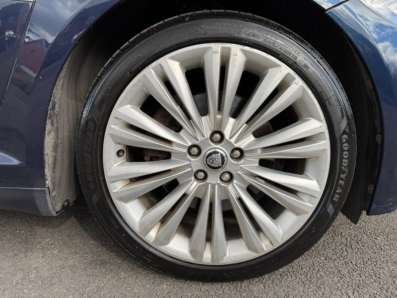 Jaguar XF 2.2d Portfolio Saloon 4dr Diesel Auto Euro 5 (s/s) (200 ps)