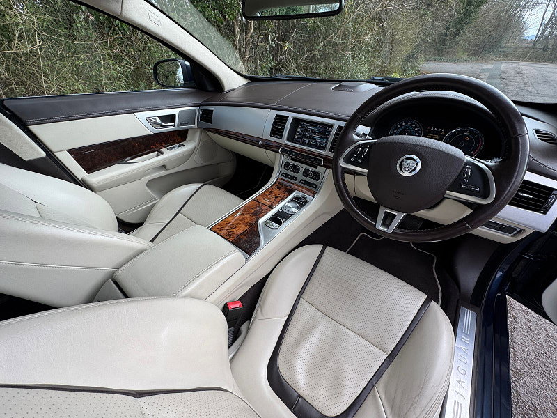 Jaguar XF 2.2d Portfolio Saloon 4dr Diesel Auto Euro 5 (s/s) (200 ps)