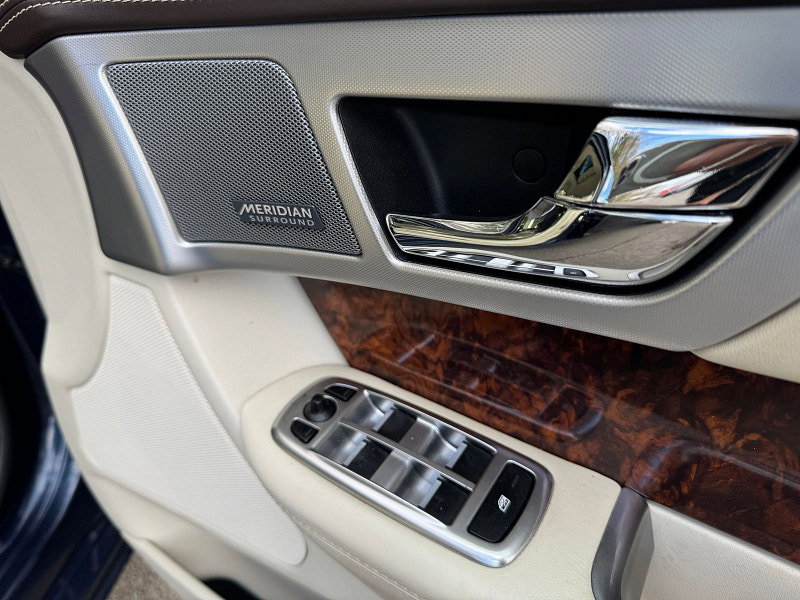Jaguar XF 2.2d Portfolio Saloon 4dr Diesel Auto Euro 5 (s/s) (200 ps)