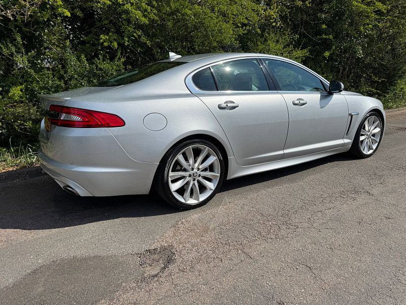 Jaguar XF 3.0d S V6 Portfolio Saloon 4dr Diesel Auto Euro 5 (s/s) (275 ps)
