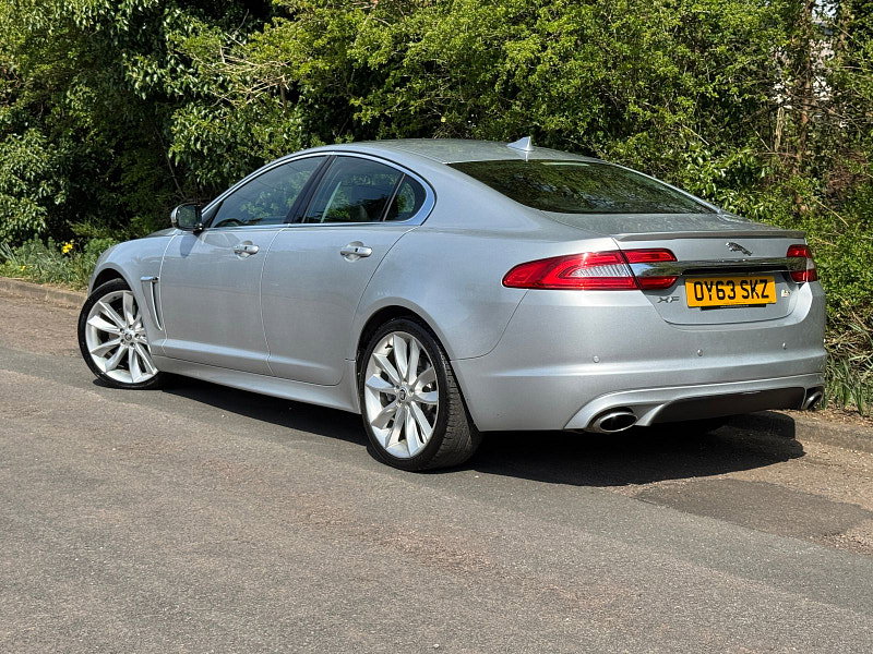 Jaguar XF 3.0d S V6 Portfolio Saloon 4dr Diesel Auto Euro 5 (s/s) (275 ps)