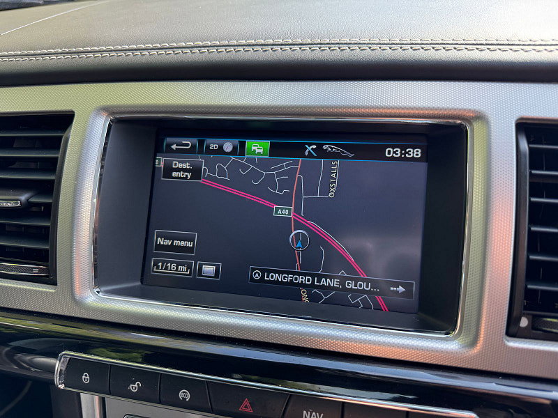 Jaguar XF 3.0d S V6 Portfolio Saloon 4dr Diesel Auto Euro 5 (s/s) (275 ps)