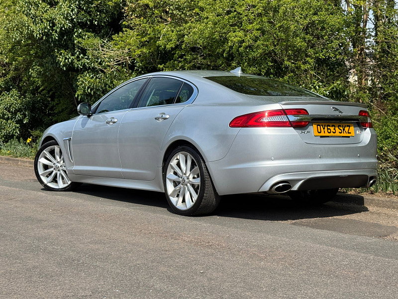 Jaguar XF 3.0d S V6 Portfolio Saloon 4dr Diesel Auto Euro 5 (s/s) (275 ps)