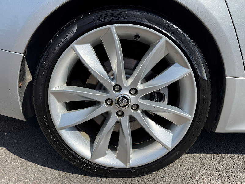 Jaguar XF 3.0d S V6 Portfolio Saloon 4dr Diesel Auto Euro 5 (s/s) (275 ps)