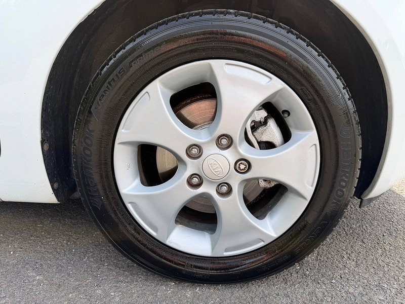 Kia Venga 1.6 2 MPV 5dr Petrol Auto Euro 5 (123 bhp)