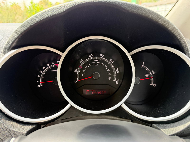 Kia Venga 1.6 2 MPV 5dr Petrol Auto Euro 5 (123 bhp)