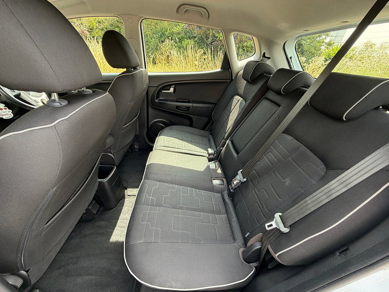 Kia Venga 1.6 2 MPV 5dr Petrol Auto Euro 5 (123 bhp)