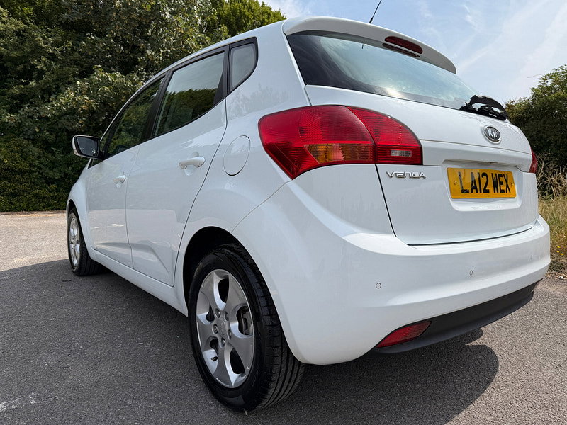 Kia Venga 1.6 2 MPV 5dr Petrol Auto Euro 5 (123 bhp)