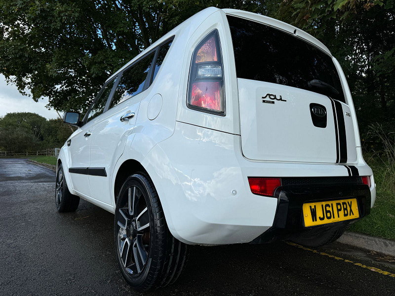 Kia Soul 1.6 CRDi Echo SUV 5dr Diesel Manual Euro 4 (126 bhp)
