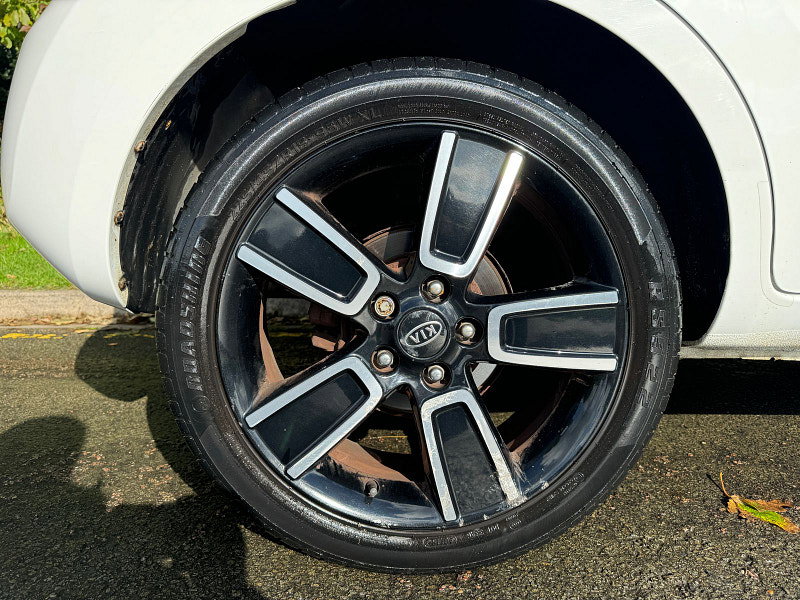 Kia Soul 1.6 CRDi Echo SUV 5dr Diesel Manual Euro 4 (126 bhp)