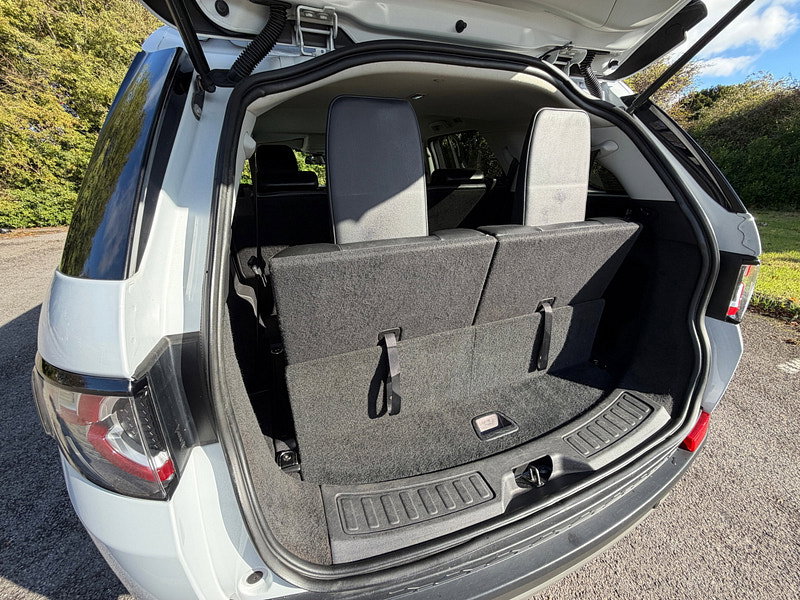 Land Rover Discovery Sport 2.0 TD4 SE SUV 5dr Diesel Auto 4WD Euro 6 (s/s) (180 ps)