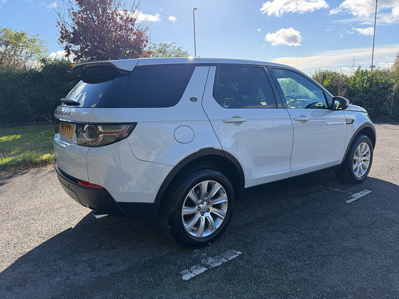 Land Rover Discovery Sport 2.0 TD4 SE SUV 5dr Diesel Auto 4WD Euro 6 (s/s) (180 ps)