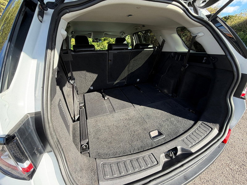 Land Rover Discovery Sport 2.0 TD4 SE SUV 5dr Diesel Auto 4WD Euro 6 (s/s) (180 ps)