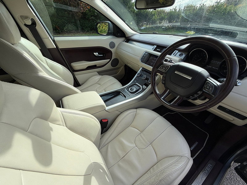 Land Rover Range Rover Evoque 2.2 SD4 Prestige SUV 5dr Diesel Auto 4WD Euro 5 (s/s) (190 ps)
