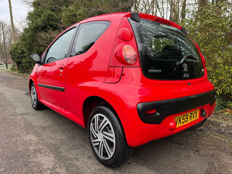 Peugeot 107 1.0 12V Urban Hatchback 3dr Petrol Manual Euro 4 (68 ps)