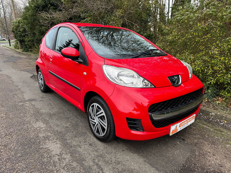Peugeot 107 1.0 12V Urban Hatchback 3dr Petrol Manual Euro 4 (68 ps)