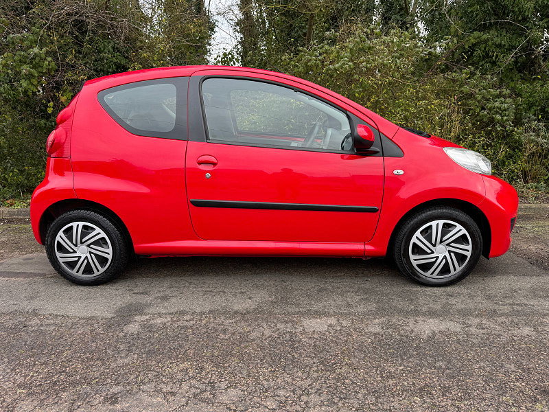 Peugeot 107 1.0 12V Urban Hatchback 3dr Petrol Manual Euro 4 (68 ps)