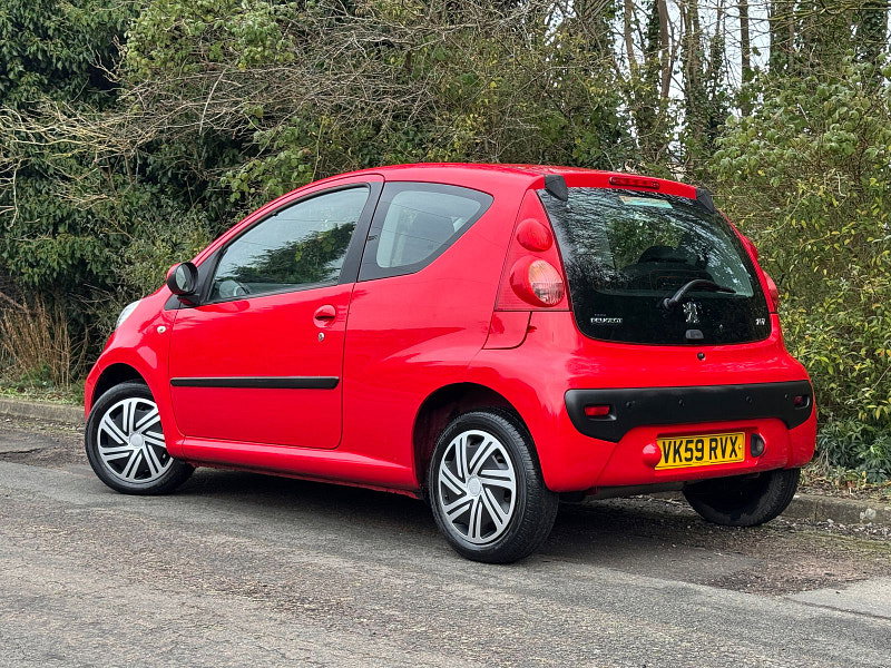 Peugeot 107 1.0 12V Urban Hatchback 3dr Petrol Manual Euro 4 (68 ps)