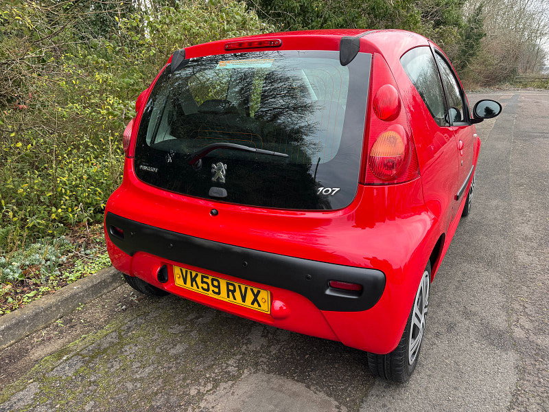 Peugeot 107 1.0 12V Urban Hatchback 3dr Petrol Manual Euro 4 (68 ps)