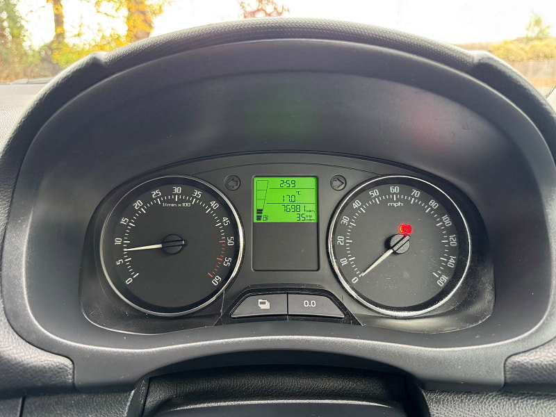 Skoda Fabia 1.6 TDI Scout Estate 5dr Diesel Manual Euro 5 (105 ps)