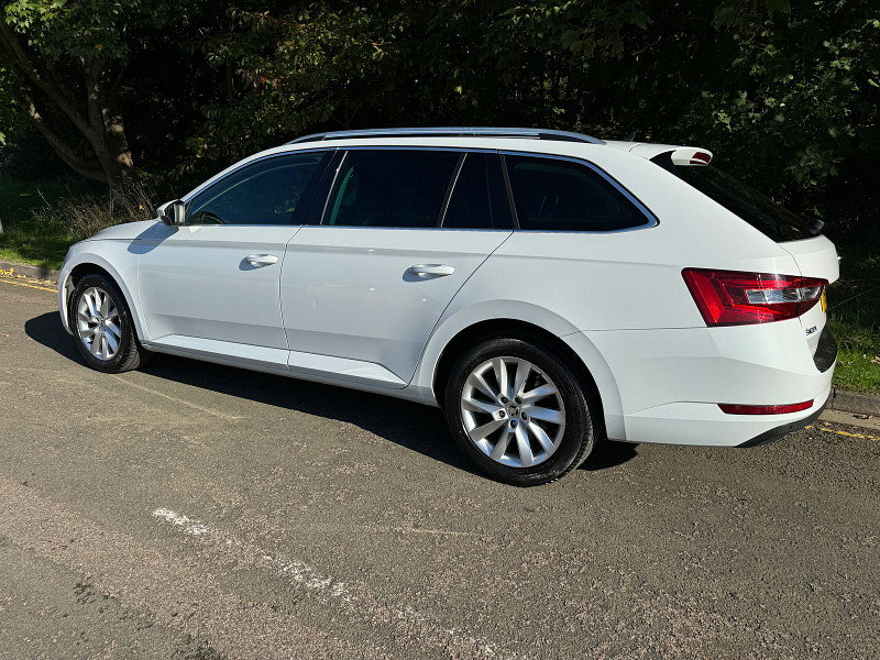Skoda Superb 2.0 TDI SE Business Estate 5dr Diesel Manual Euro 6 (s/s) (150 ps)