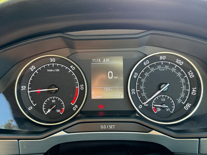 Skoda Superb 2.0 TDI SE Business Estate 5dr Diesel Manual Euro 6 (s/s) (150 ps)