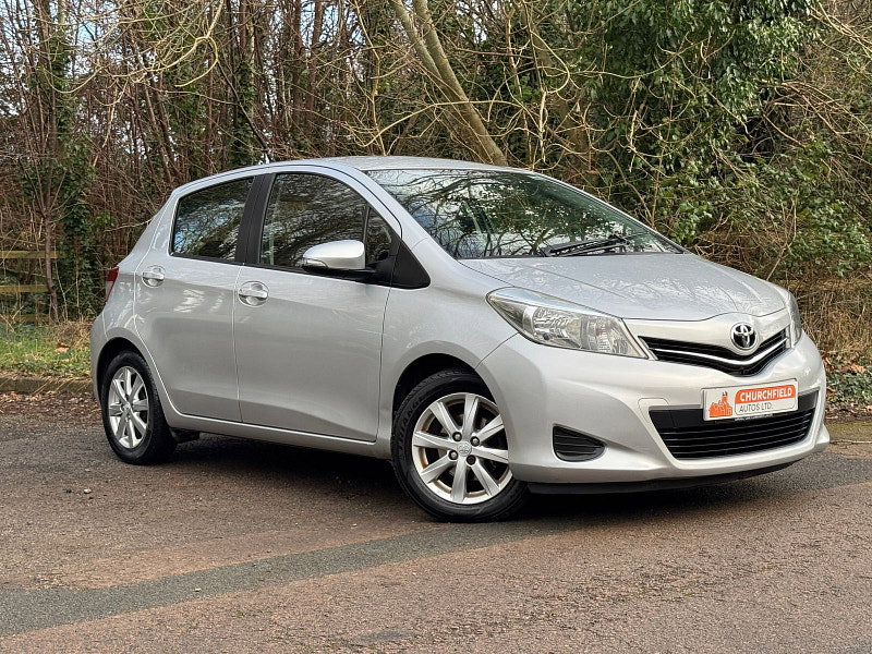Toyota Yaris 1.3 Dual VVT-i TR Hatchback 5dr Petrol Manual Euro 5 (101 ps)