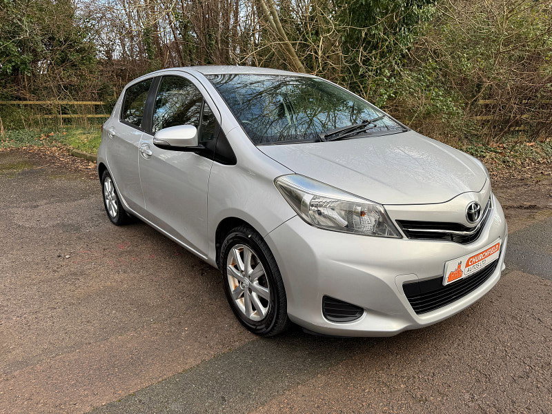 Toyota Yaris 1.3 Dual VVT-i TR Hatchback 5dr Petrol Manual Euro 5 (101 ps)