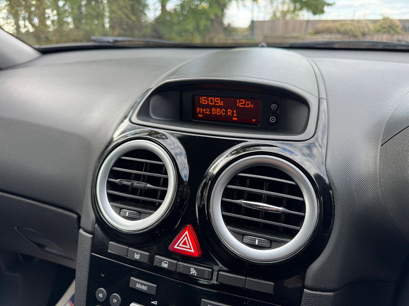 Vauxhall Corsa 1.2 16V Limited Edition Hatchback 3dr Petrol Manual Euro 5 (85 ps)
