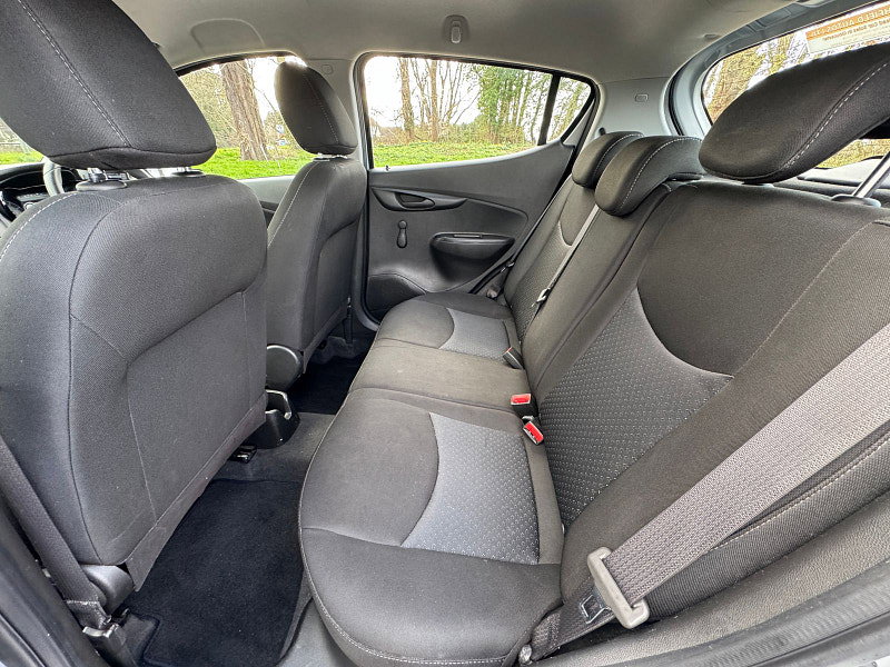 Vauxhall Viva 1.0i SE Hatchback 5dr Petrol Manual Euro 6 (a/c) (75 ps)