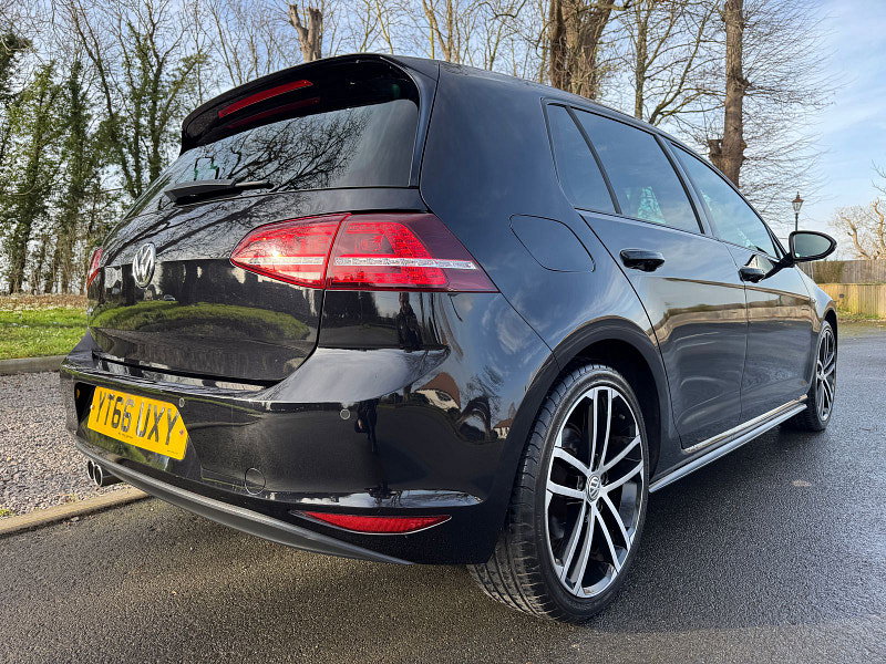 Volkswagen Golf 2.0 TDI BlueMotion Tech GTD Hatchback 5dr Diesel Manual Euro 6 (s/s) (184 ps)