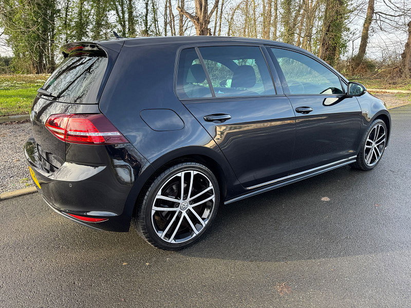 Volkswagen Golf 2.0 TDI BlueMotion Tech GTD Hatchback 5dr Diesel Manual Euro 6 (s/s) (184 ps)